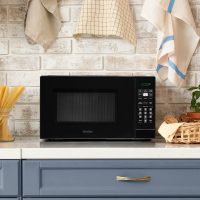Danby DBMW0921BBB Danby 0.9 Cu. Ft. Countertop Microwave In Black - Image 4