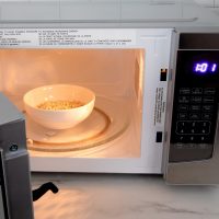 Avanti MT116V4M Avanti 1.1 Cu. Ft. Microwave Oven - Mirrored / 1.1 Cu. Ft. - Image 8